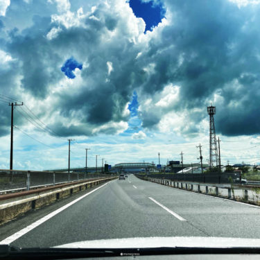 小田原厚木道路と雲