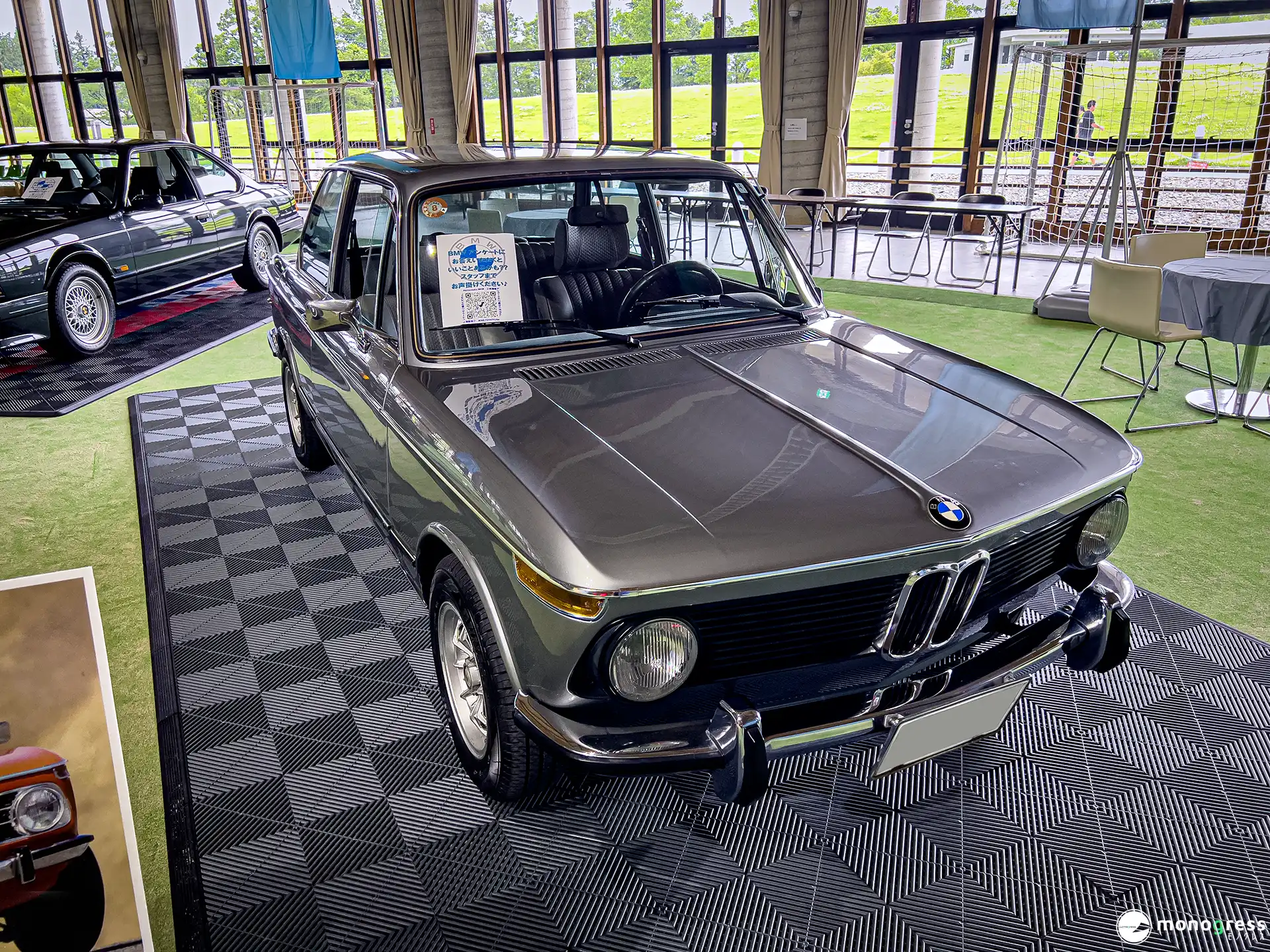 BMW 2002 フルショット