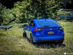 CIVIC ブルーメタリックのリア