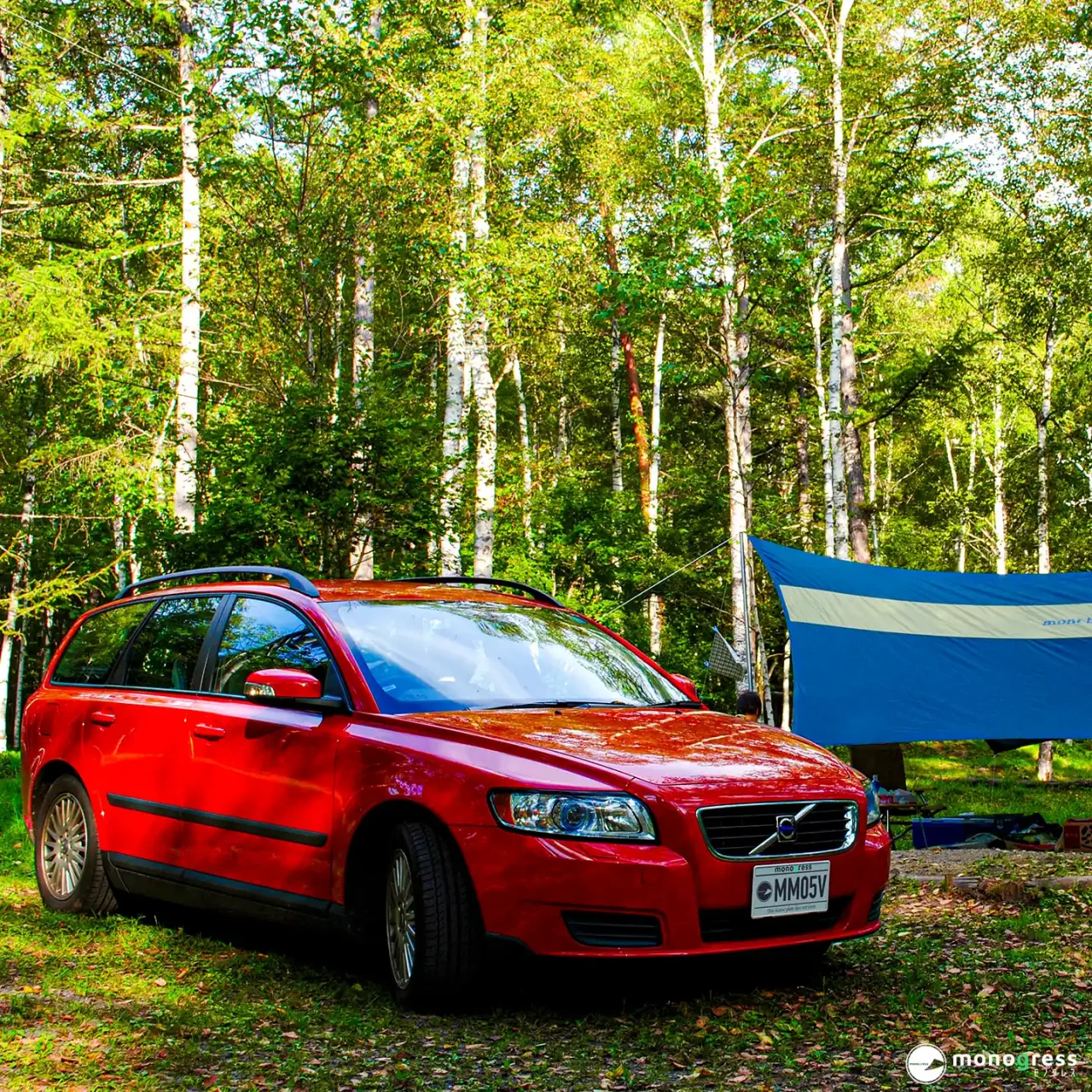 キャンプ場にたたずむ我が愛車 VOLVO V50